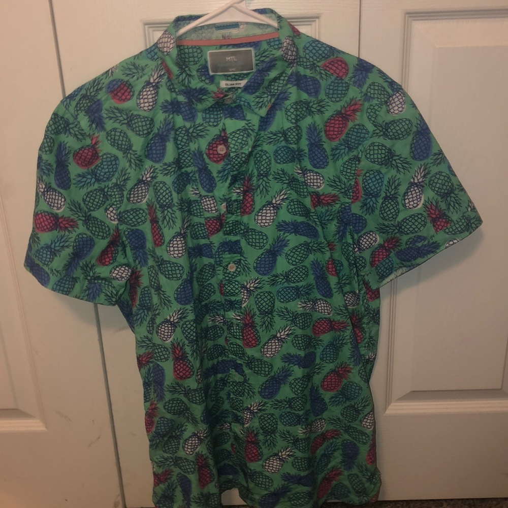 5/$22 Men’s Button Down Hawaiian Shirt